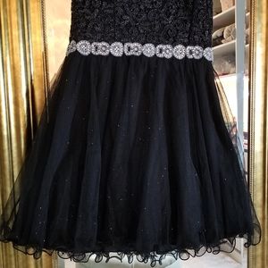 Gorgeous! Juniors strapless dress in EUC